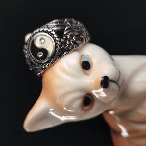 Yin Yang rhinestones ring Size 7.5 Vintage 90s